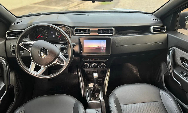 Renault Duster Iconi...