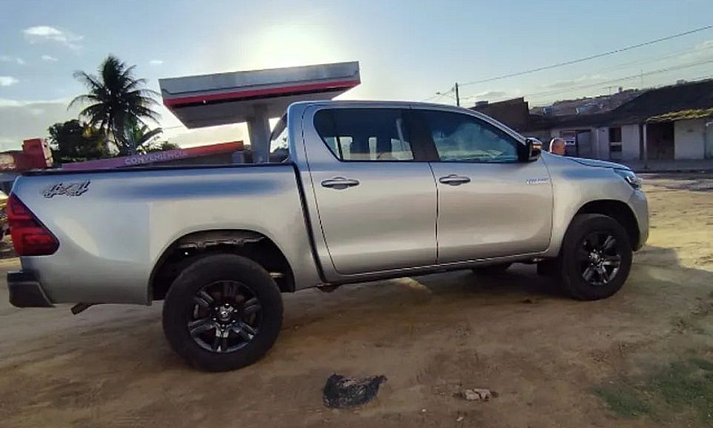 Toyota Hilux Cd 4X4 ...