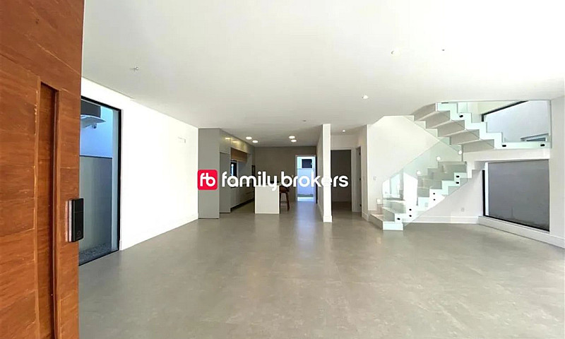 Casa Duplex Com 250M...