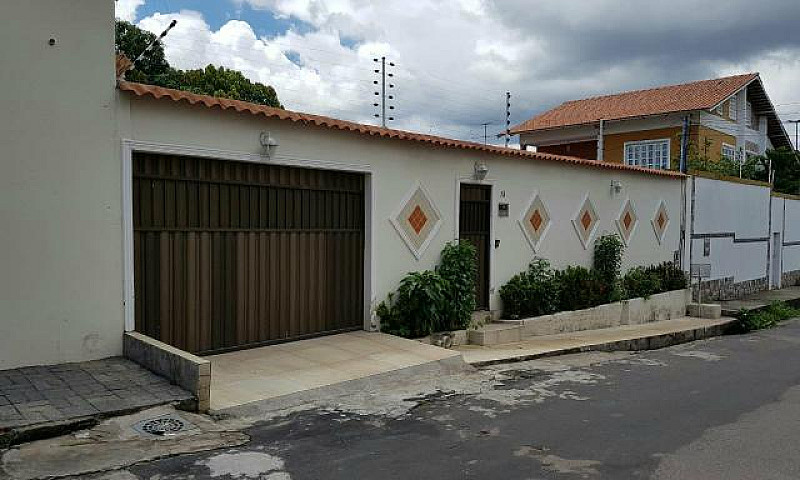 Casa No Parque Aruan...