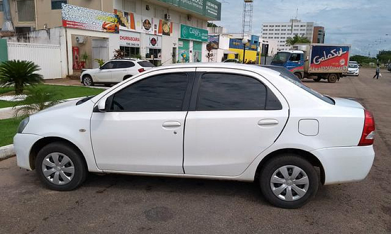 Etios Sedan Xs 1.5 C...