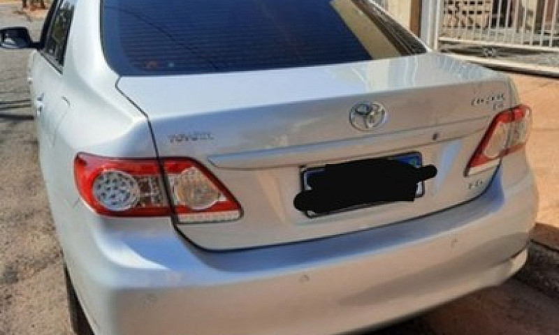 Corolla Xei 2013...