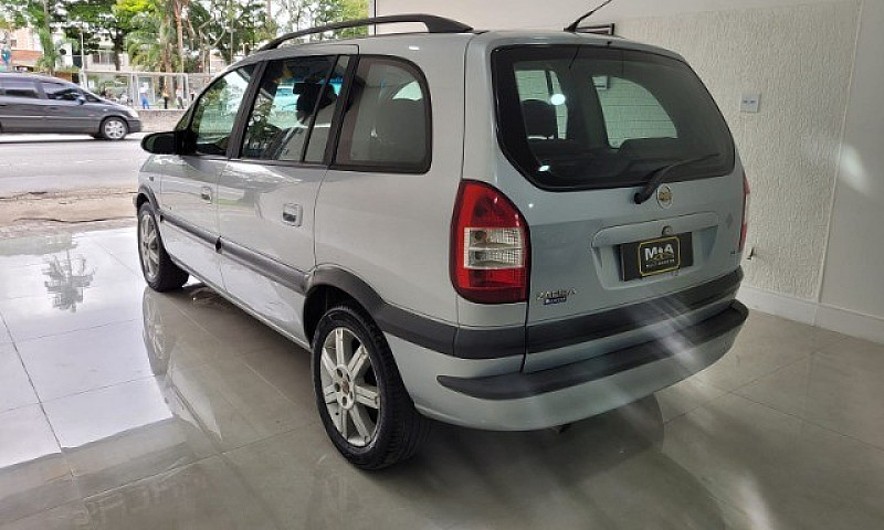 Chevrolet Zafira...