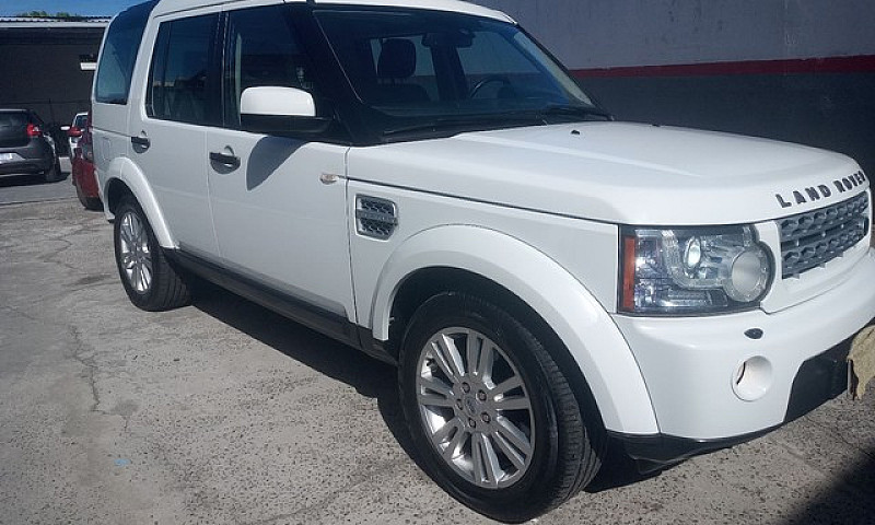 Land Rover Discovery...