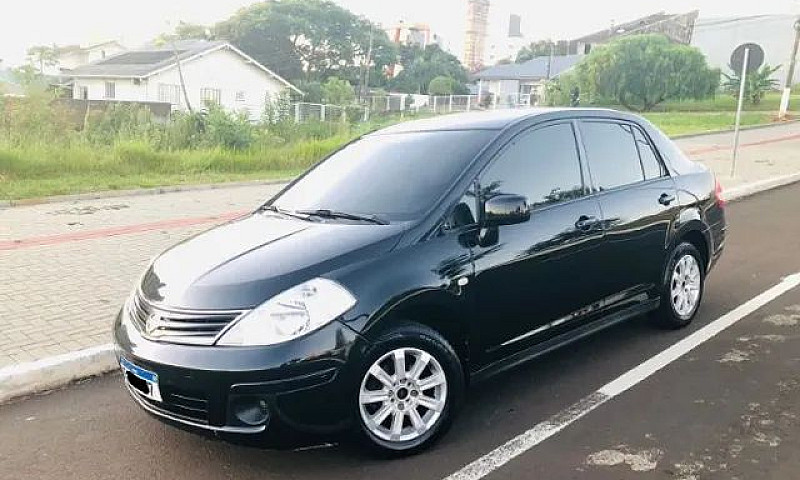 Nissan Tiida...