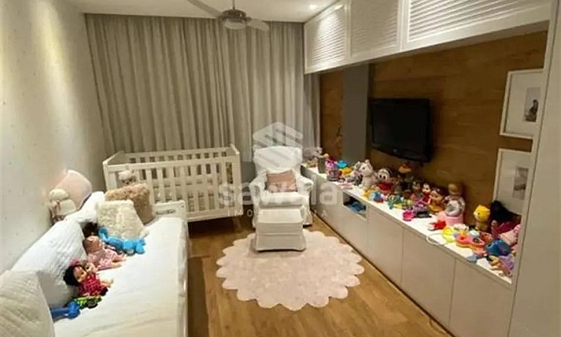Casa À Venda Com 280...