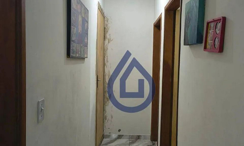 Casa Com 3 Dormitóri...