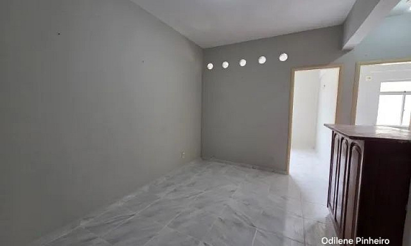 Apartamento 2/4 + Ga...