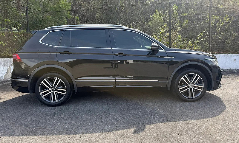 Volkswagen Tiguan Al...