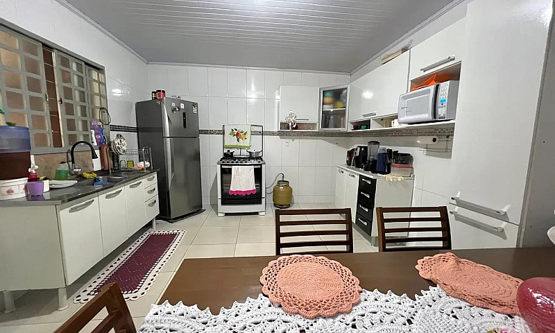 Vendo Casa Com 3 Qua...