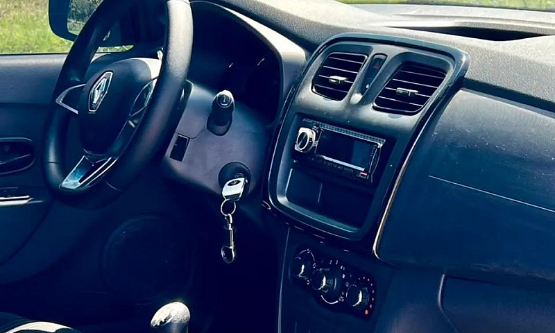 Renault Sandero Life...