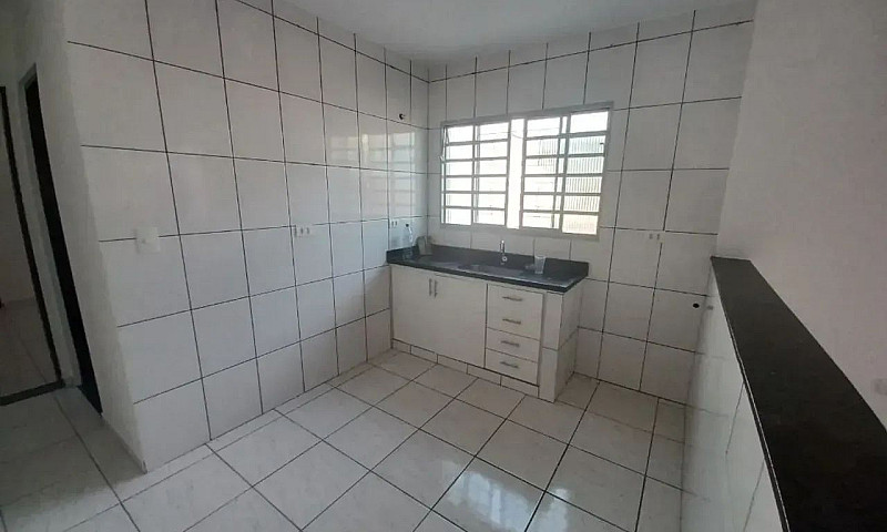 Casa Assobrada Com S...