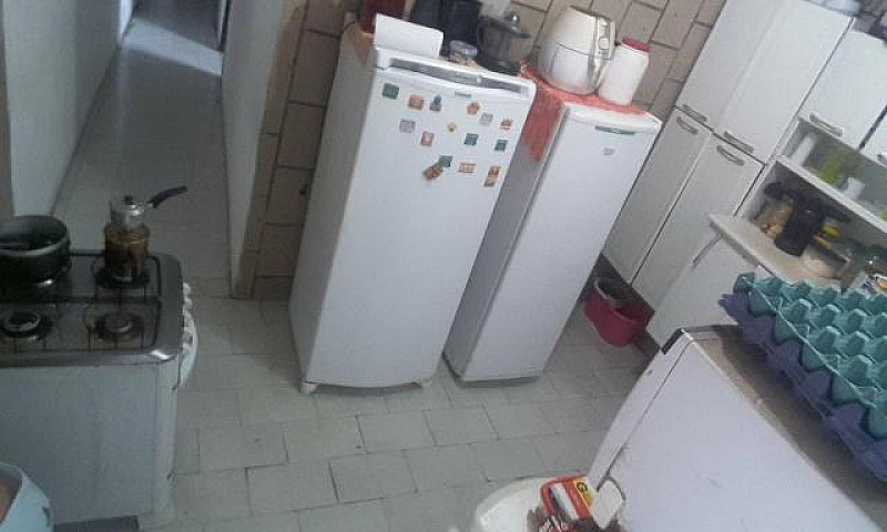 Vende-Se Um Apartame...