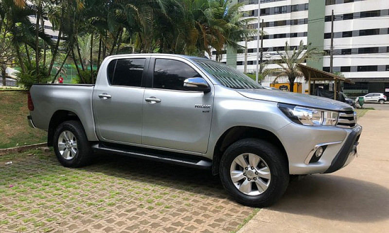 Hilux Cd Srv 2.7 Fle...