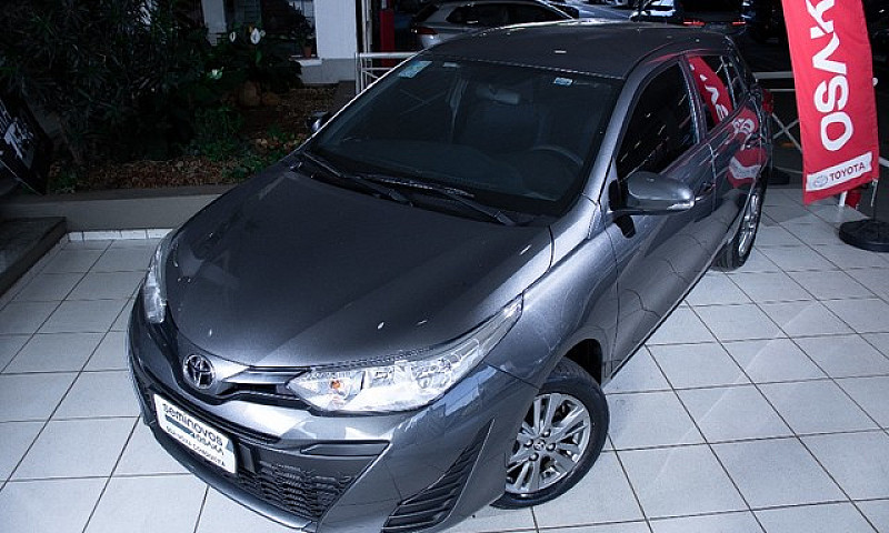 Toyota Yaris 1.5 16V...