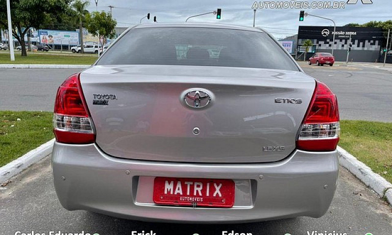 Toyota Etios Xs Seda...