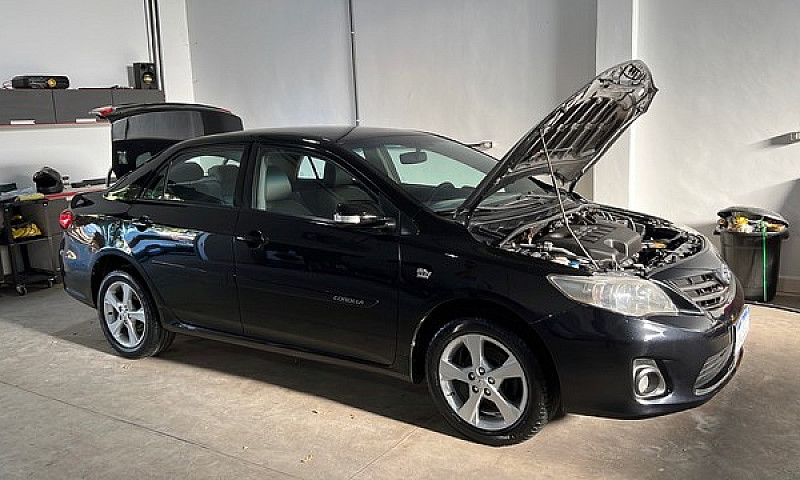 Toyota Corola Xei 20...