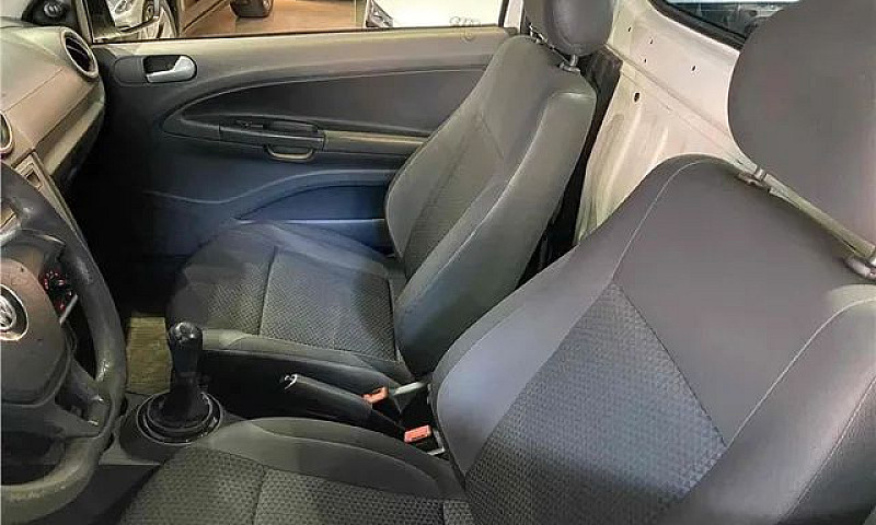 Volkswagen Saveiro 2...