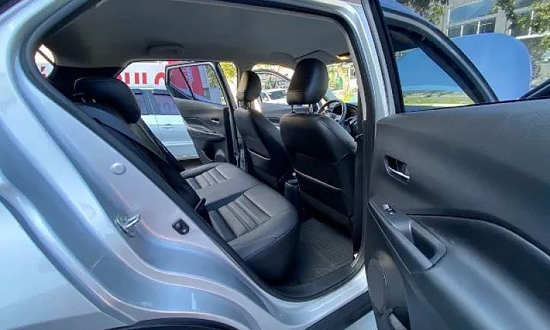 Nissan Kicks Advance...