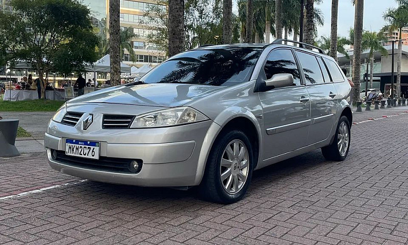 Renault Megane Grand...