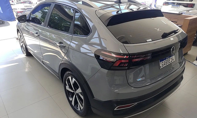 Volkswagen Nivus Hig...