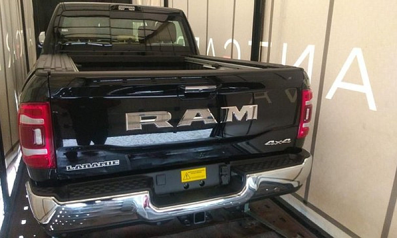 Ram Laramie 2500 202...