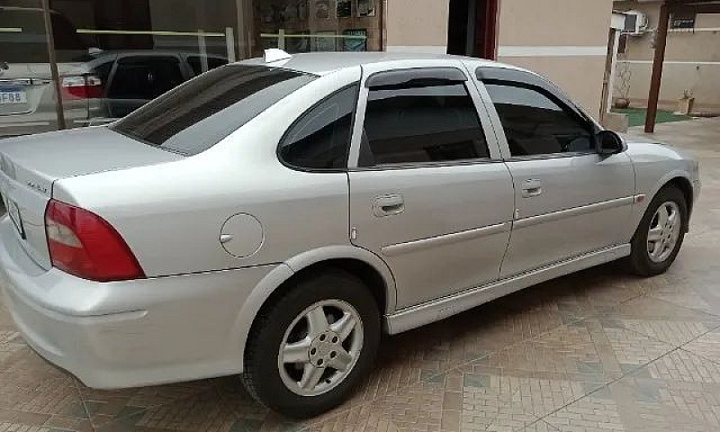 Vendo Vectra 2.2 - 1...