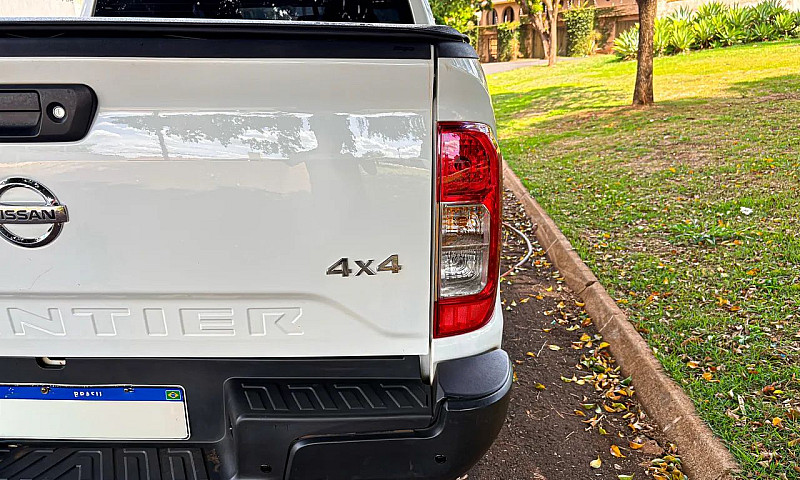 Nissan Frontier S Cd...