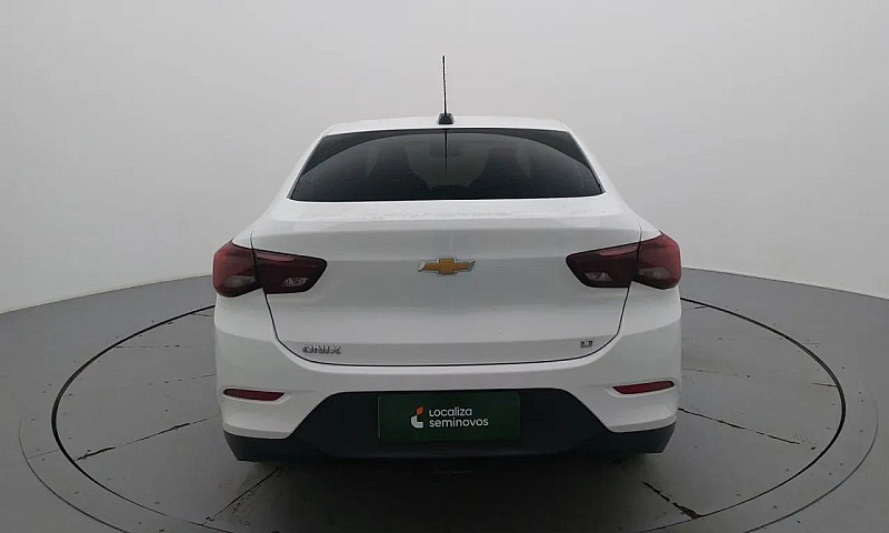 Chevrolet Onix Plus ...