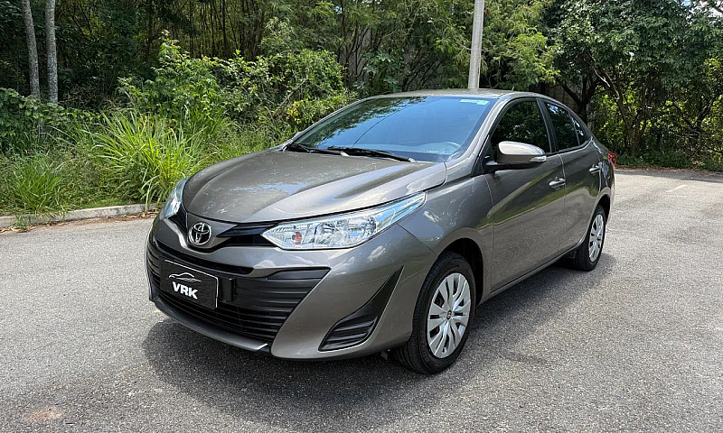Toyota Yaris Xl Live...