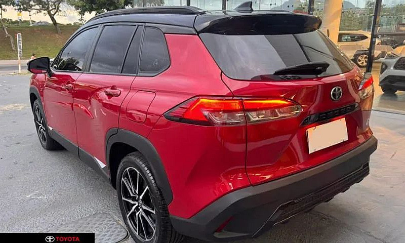 Toyota Corolla Cross...