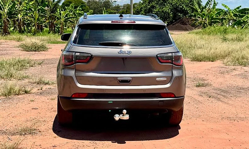 Jeep Compass Longitu...