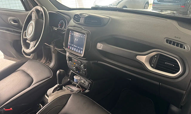 Jeep Renegade Longit...