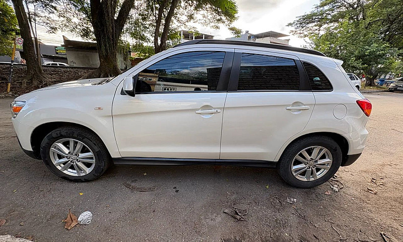 Mitsubishi Asx 2.0 1...