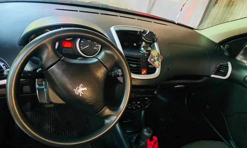 Peugeot 207 Xr 1.4 F...