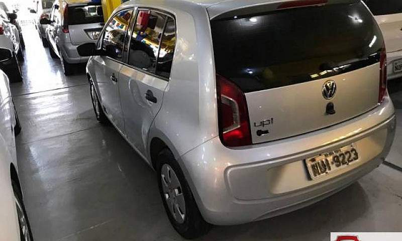 Volkswagen Up Take 1...