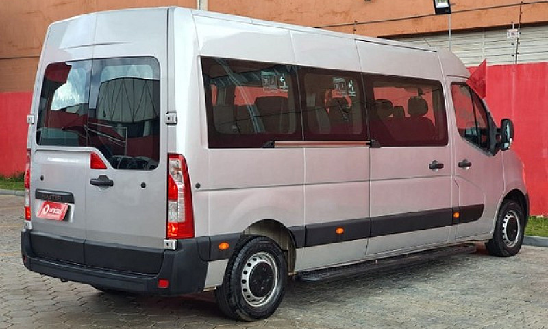 Master Minibus - 202...