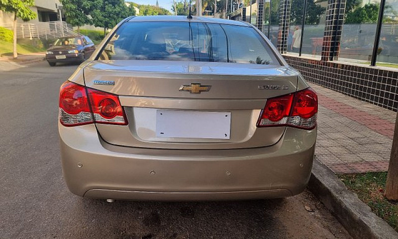 Chevrolet Cruze Seda...