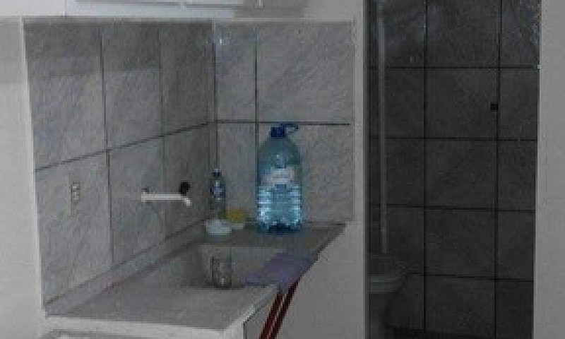 Alugo Kitinete 400Me...