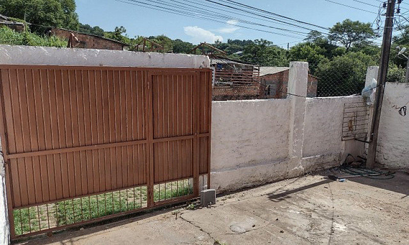 Ótima Casa Parada 02...