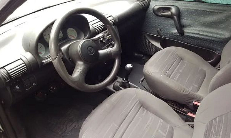 Corsa 1.0 4 Portas ...