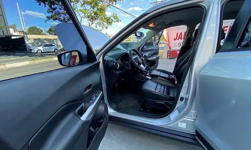 Nissan Kicks Advance...