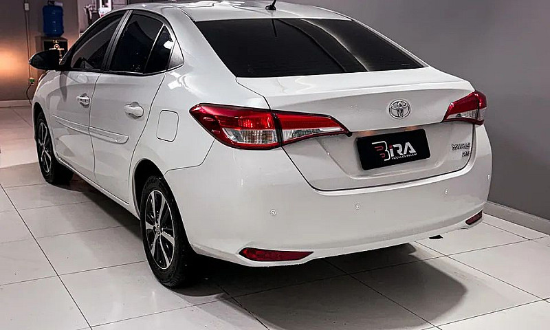 Toyota Yaris Xs Conn...