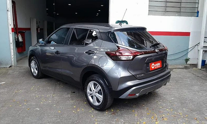 Nissan Kicks Active ...