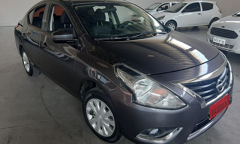 Nissan Versa S 1.0 1...
