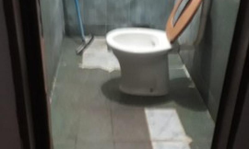 Quarto Na Qng 33, Ta...