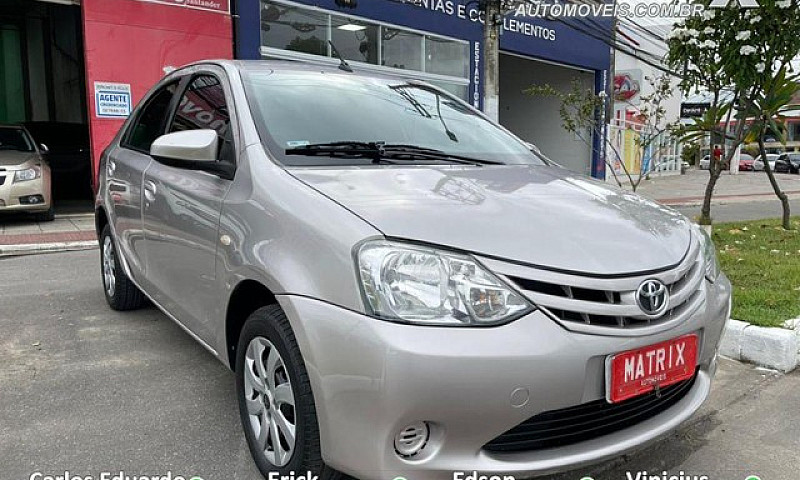 Toyota Etios Xs Seda...