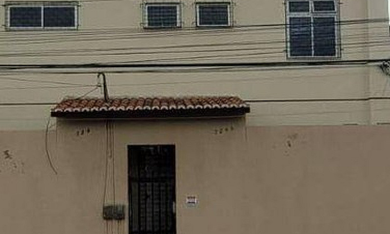 Casa Com 3 Dormitóri...