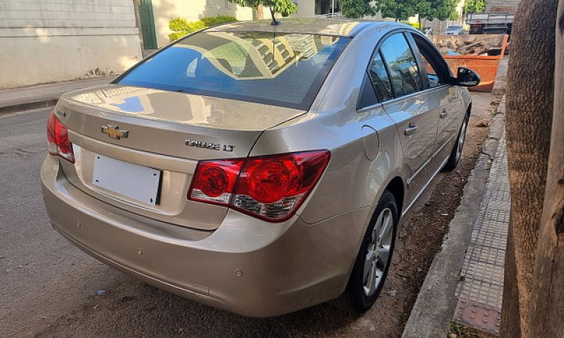 Chevrolet Cruze Seda...