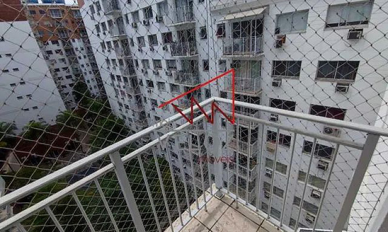 Apartamento-À Venda-...